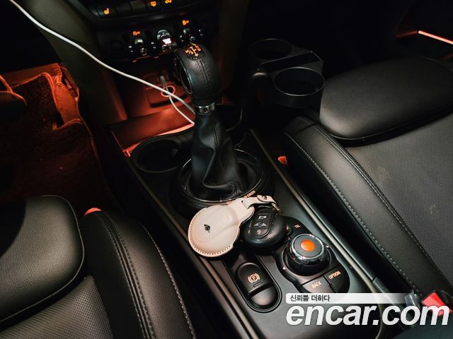 Mini Countryman 2018 — photo 9