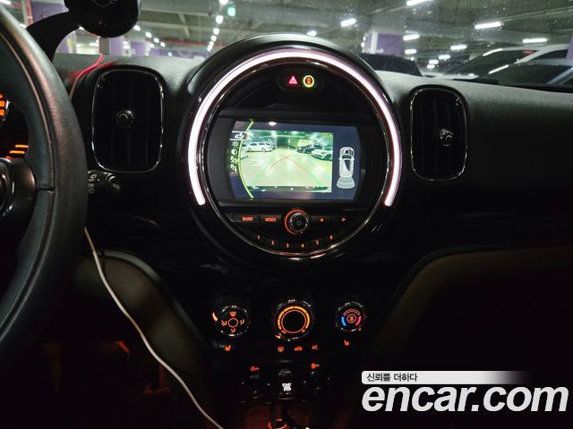Mini Countryman 2018 — photo 14