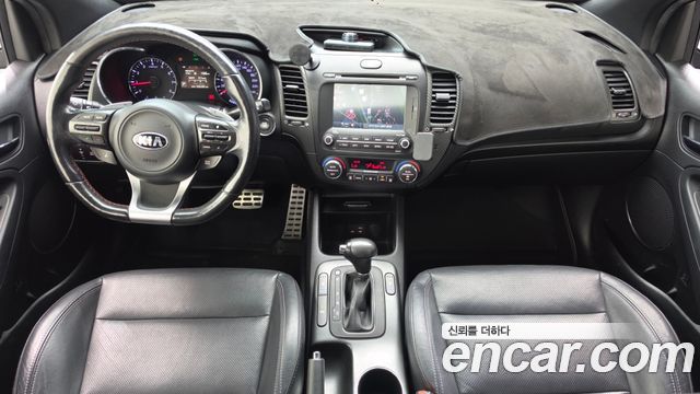 Kia K3 2015 — photo 10