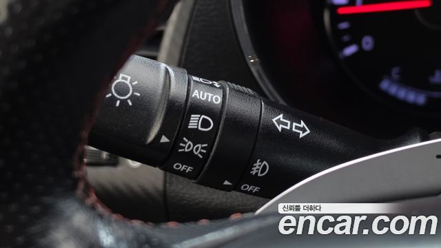 Kia K3 2015 — photo 25