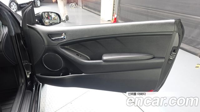 Kia K3 2015 — photo 15