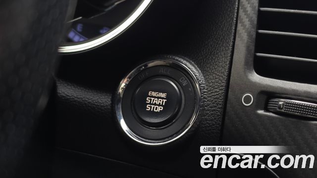 Kia K3 2015 — photo 30