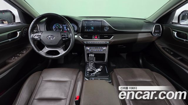 Hyundai Grandeur 2018 — photo 10