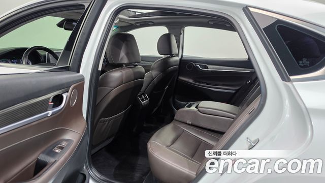 Hyundai Grandeur 2018 — photo 17