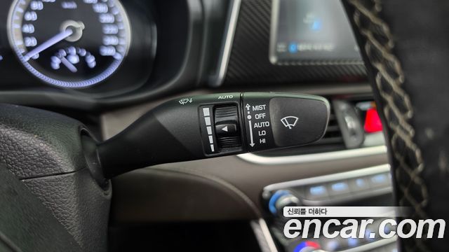 Hyundai Grandeur 2018 — photo 25
