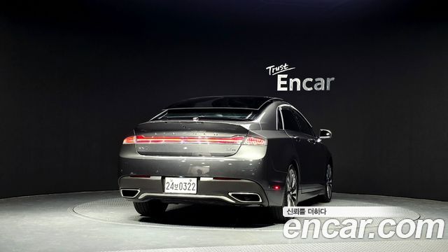 Lincoln MKZ 2017 — photo 4