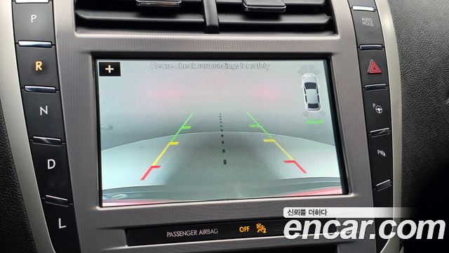 Lincoln MKZ 2017 — photo 14