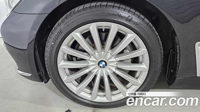 BMW 7-Series 2016 — photo 5