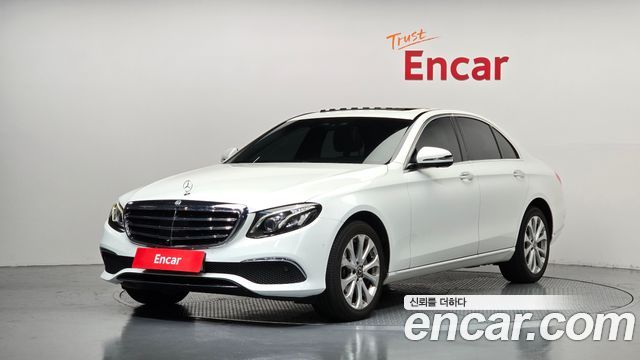 Mercedes-Benz E-Class 2020 — photo 1
