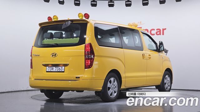 Hyundai Starex 2019 — photo 2