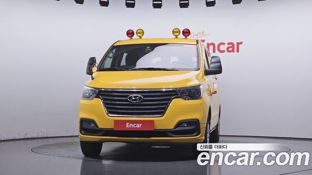 Hyundai Starex 2019 — photo 3