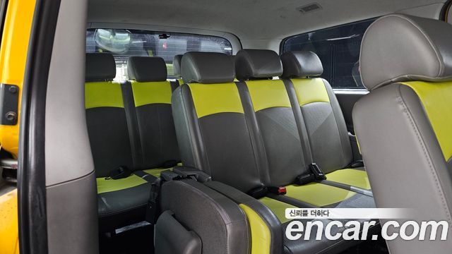 Hyundai Starex 2019 — photo 17