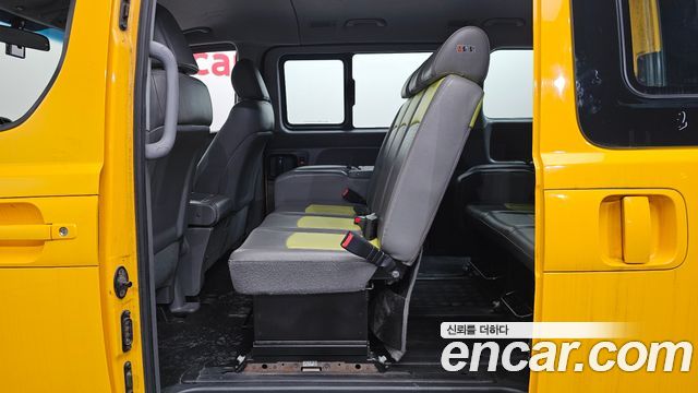 Hyundai Starex 2019 — photo 18