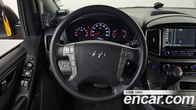 Hyundai Starex 2019 — photo 22