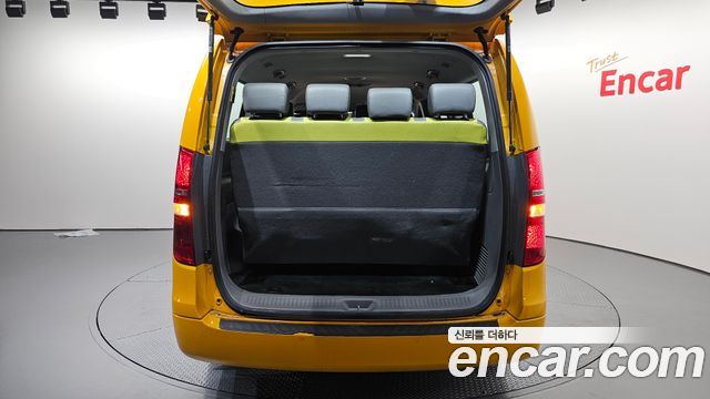 Hyundai Starex 2019 — photo 25