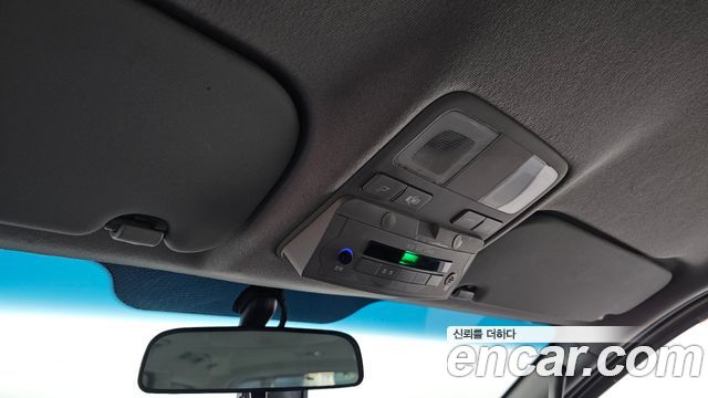 Hyundai Starex 2019 — photo 26