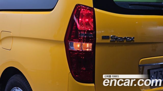 Hyundai Starex 2019 — photo 9