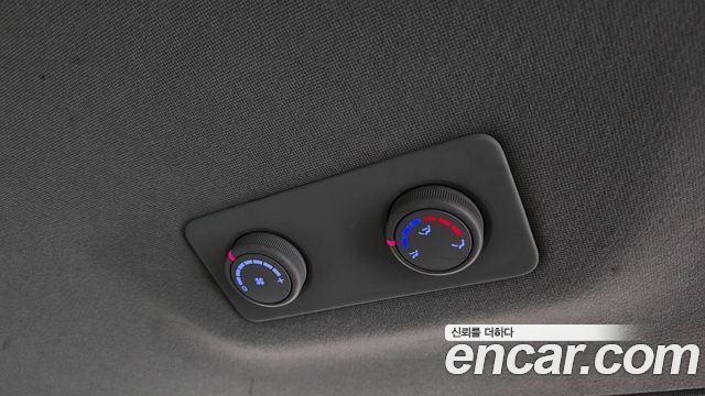 Hyundai Starex 2019 — photo 30