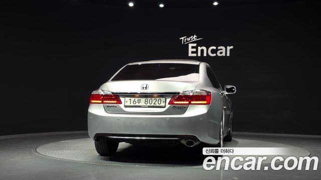 Honda Accord 2014 — photo 4