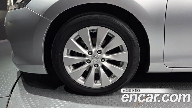 Honda Accord 2014 — photo 5