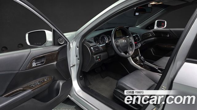 Honda Accord 2014 — photo 10
