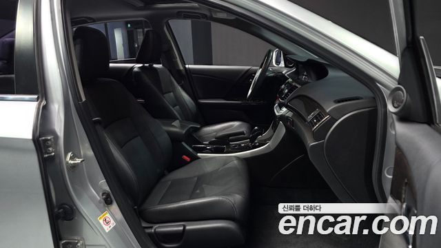 Honda Accord 2014 — photo 12