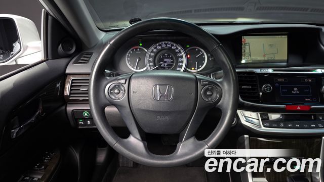 Honda Accord 2014 — photo 13