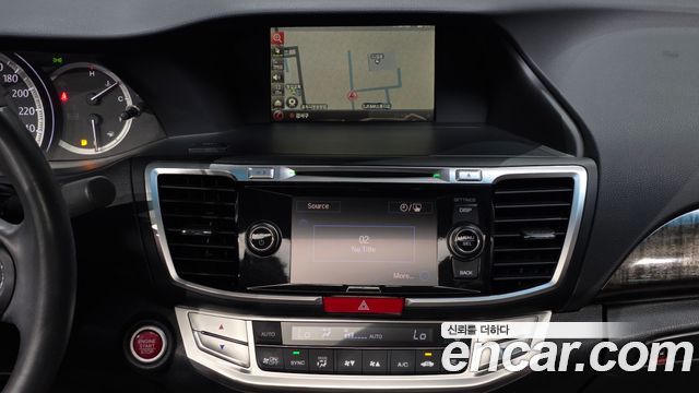 Honda Accord 2014 — photo 16