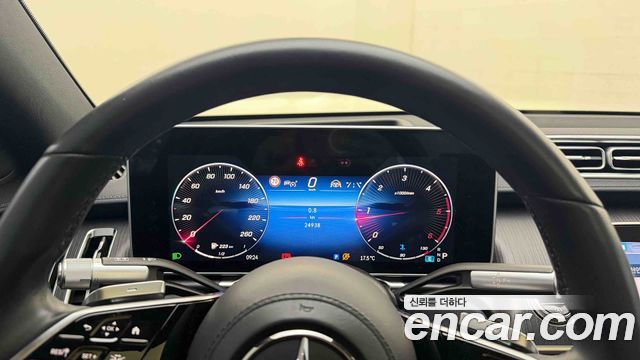 Mercedes-Benz S-Class 2021 — photo 13
