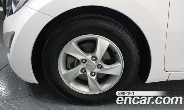 Hyundai AVANTE 2015 — photo 5