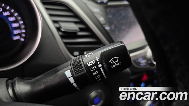 Hyundai AVANTE 2015 — photo 24