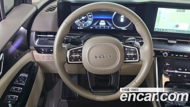 Kia Canival 2023 — photo 19