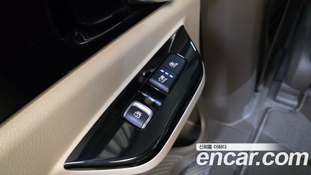 Kia Canival 2023 — photo 25