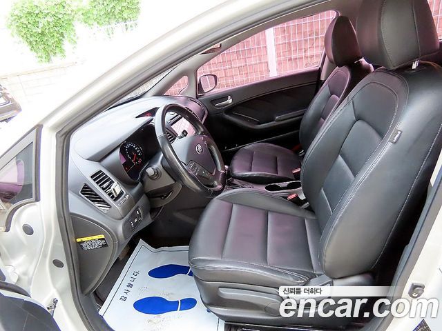 Kia K3 2014 — photo 5
