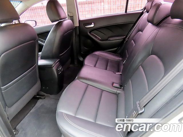 Kia K3 2014 — photo 6
