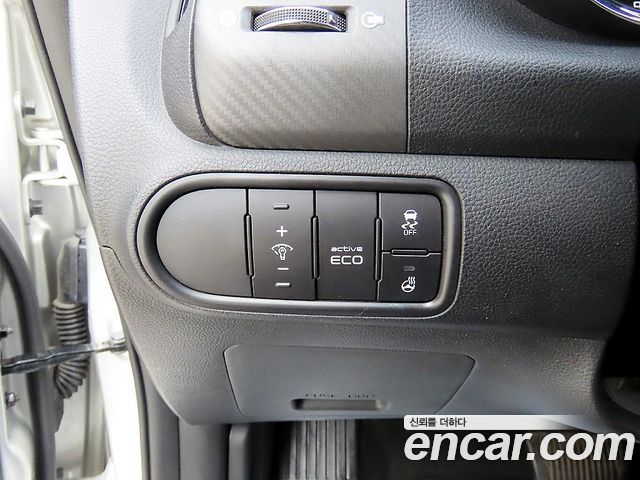 Kia K3 2014 — photo 12