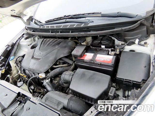 Kia K3 2014 — photo 18