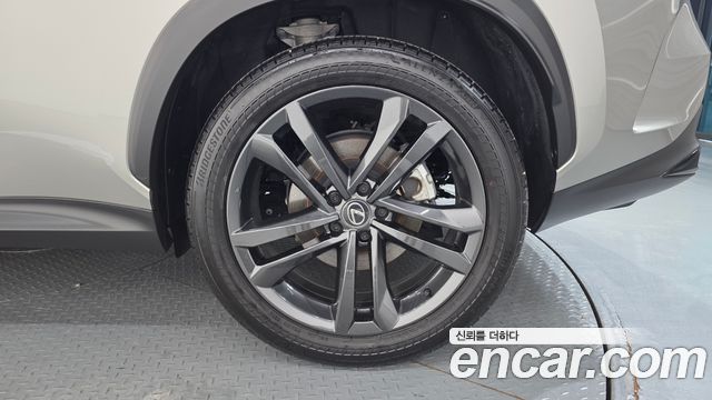 Lexus NX 2025 — photo 7