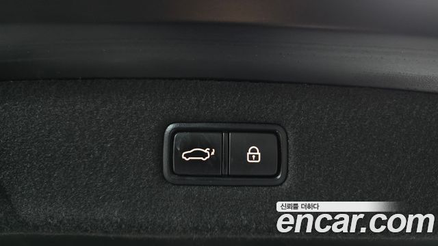 Genesis EQ900 2016 — photo 17