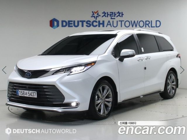 Toyota Sienna 2024 — photo 1