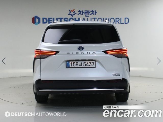Toyota Sienna 2024 — photo 4