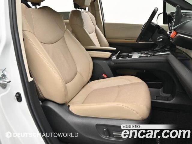 Toyota Sienna 2024 — photo 10