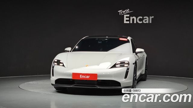 Porsche Taycan 2023 — photo 3