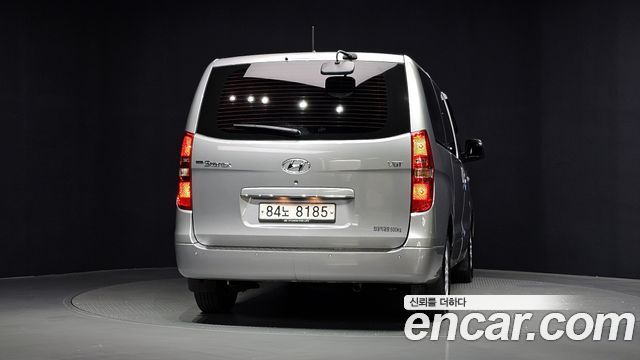 Hyundai Starex 2017 — photo 4