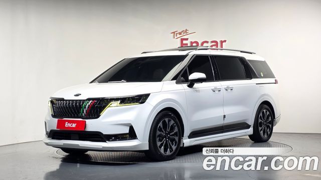 Kia Canival 2021 — photo 1