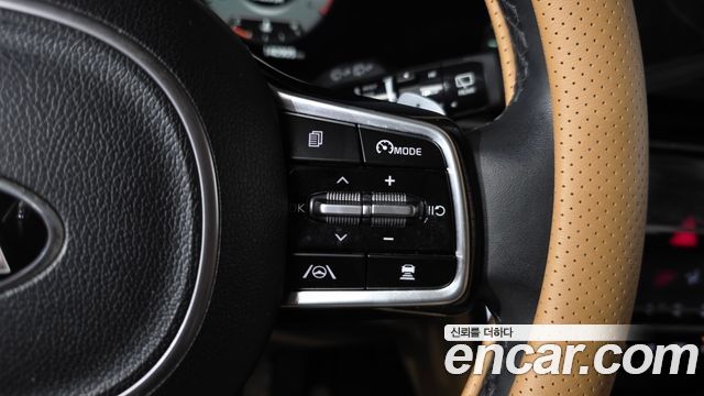 Kia Canival 2021 — photo 15