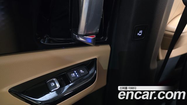 Kia Canival 2021 — photo 19