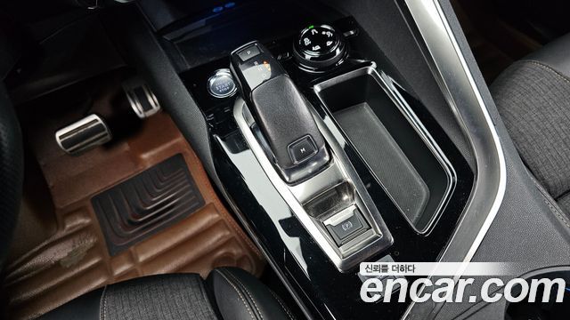 Peugeot 3008 2019 — photo 9