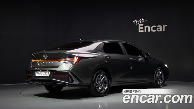 Hyundai AVANTE 2024 — photo 2
