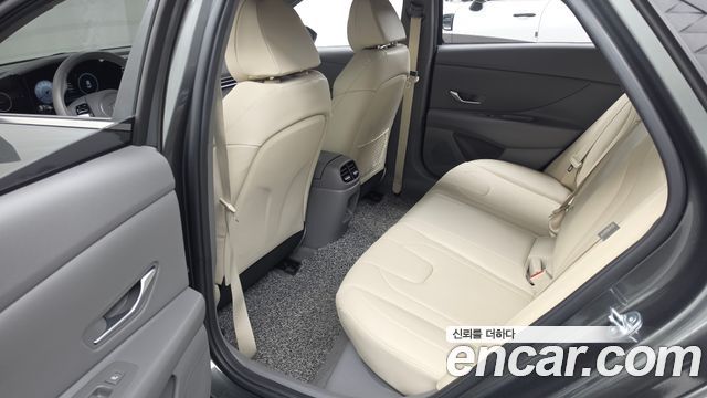 Hyundai AVANTE 2024 — photo 16